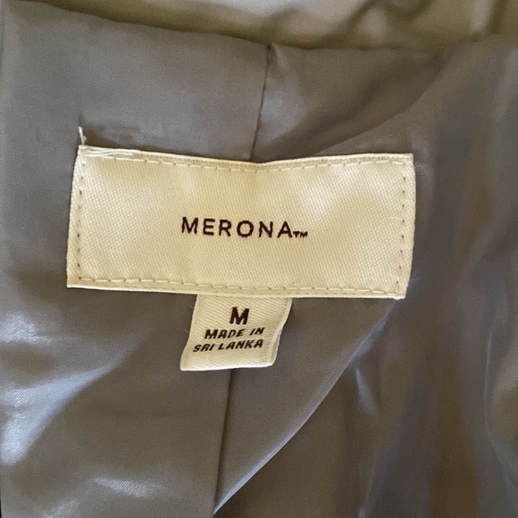 Button up jacket - Picture 2 of 2